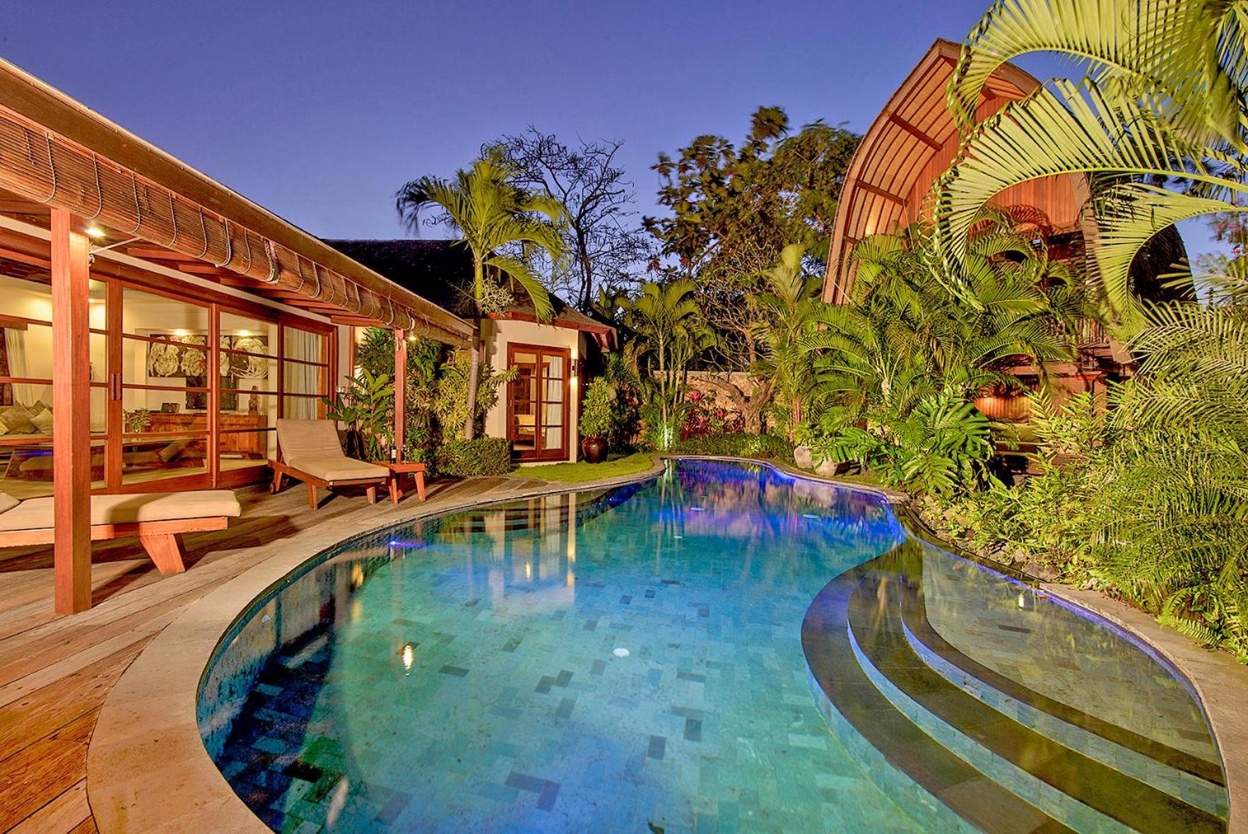 Lataliana Seminyak Exterior foto